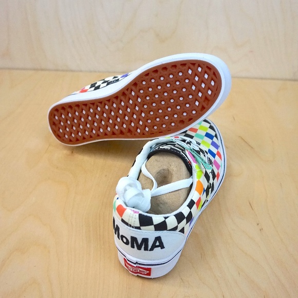 NWT Vans x MoMA Unisex "Checkerboard Comfycush Era" Sneakers - Picture 5 of 8
